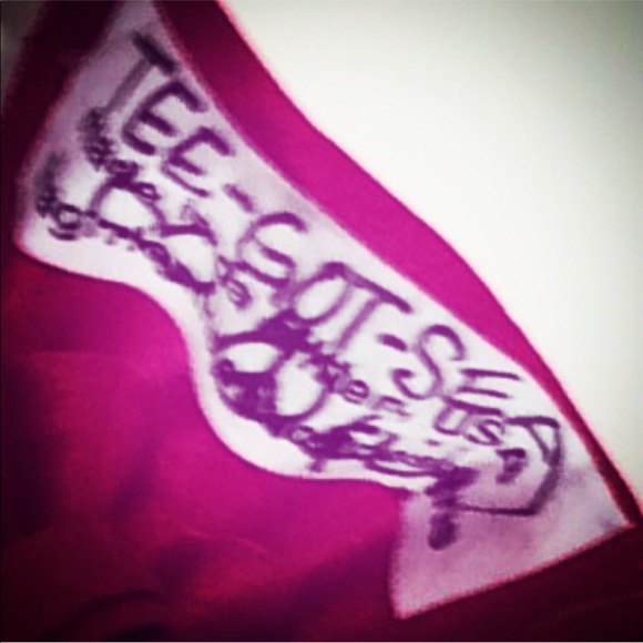 โค๏ธSOLDโค๏ธ"Raspberry1FlowTie" t'gotฤdeezeyenz๐๐๐ - Picture 2 of 4